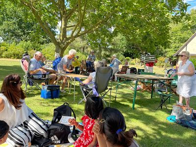 A lovely summer picnic by the farm